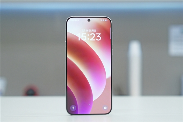 夜景封神！OPPO Find X8 Ultra前瞻：1英寸主摄+双潜望