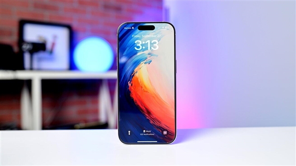 最薄苹果手机！iPhone 17 Air首个手机壳现身
