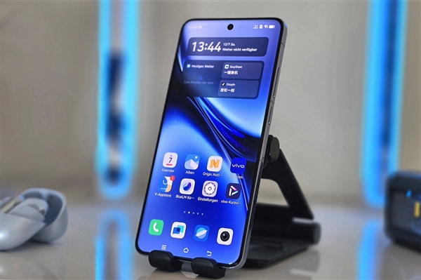 影像灭霸2.0！vivo X200 Ultra外观首曝